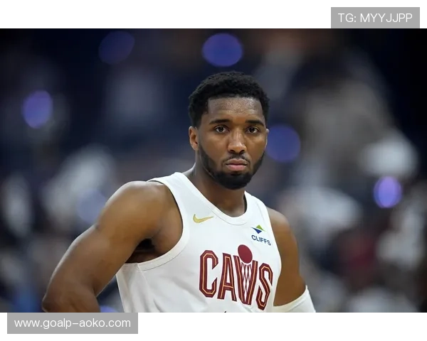 美国足球队历史第一球星是谁 探索其崛起与影响力