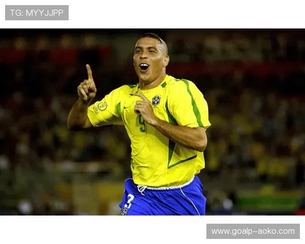 马拉多纳传奇足球之路:从草根英雄到全球偶像的辉煌历程 马拉多纳传奇足球之路:从草根英雄到全球偶像的辉煌历程